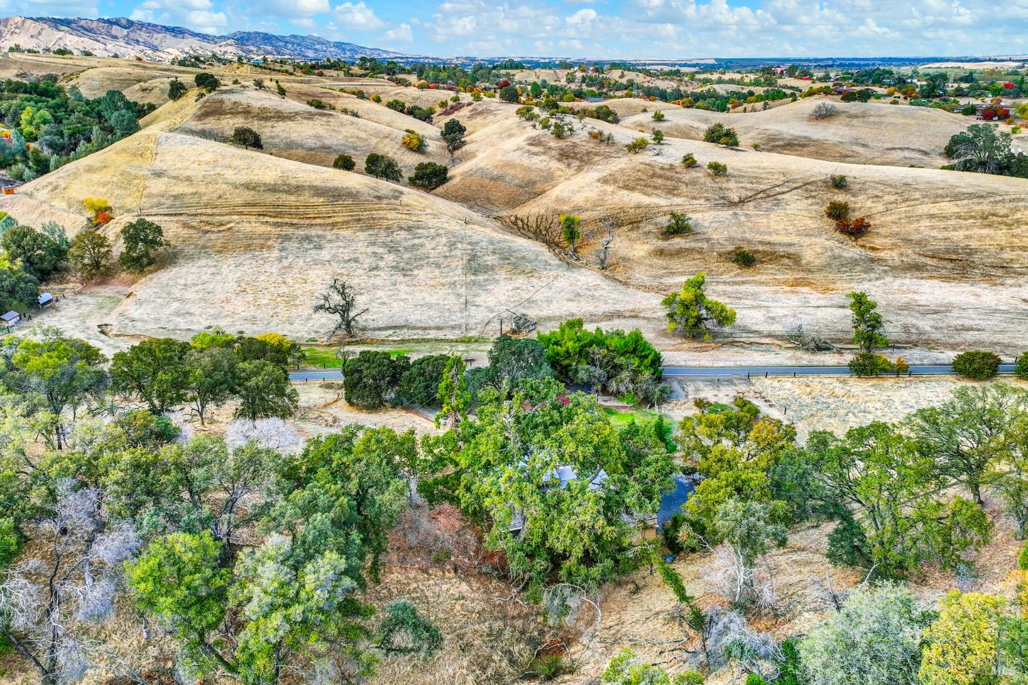 Detail Gallery Image 7 of 99 For 8226 Olive School Ln, Winters,  CA 95694 - 2 Beds | 2 Baths