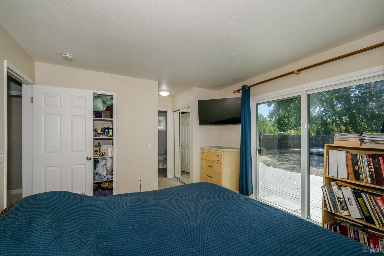 Detail Gallery Image 8 of 21 For 1130 Tapadera Dr, Santa Rosa,  CA 95407 - 3 Beds | 2 Baths