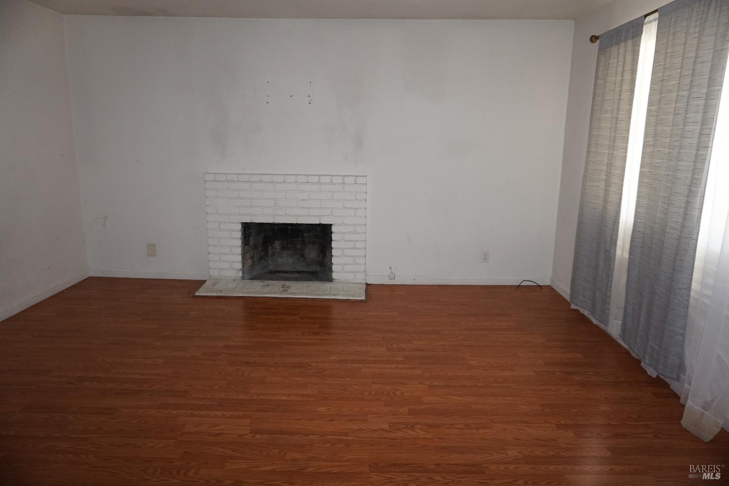 Detail Gallery Image 7 of 23 For 170 Harvard Ave, Vallejo,  CA 94589 - 4 Beds | 2 Baths