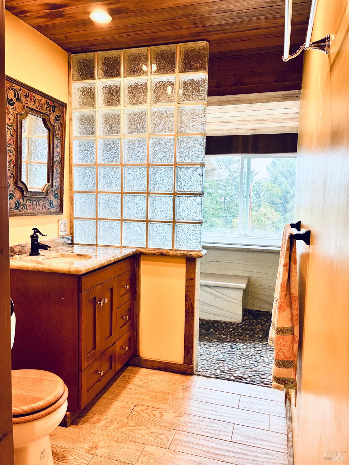 Detail Gallery Image 12 of 49 For 44990 Bill Owens Rd, Point Arena,  CA 95468 - 3 Beds | 1 Baths