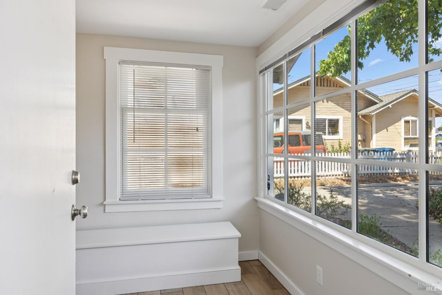 Detail Gallery Image 6 of 29 For 609 Brown St, Santa Rosa,  CA 95404 - 2 Beds | 1 Baths