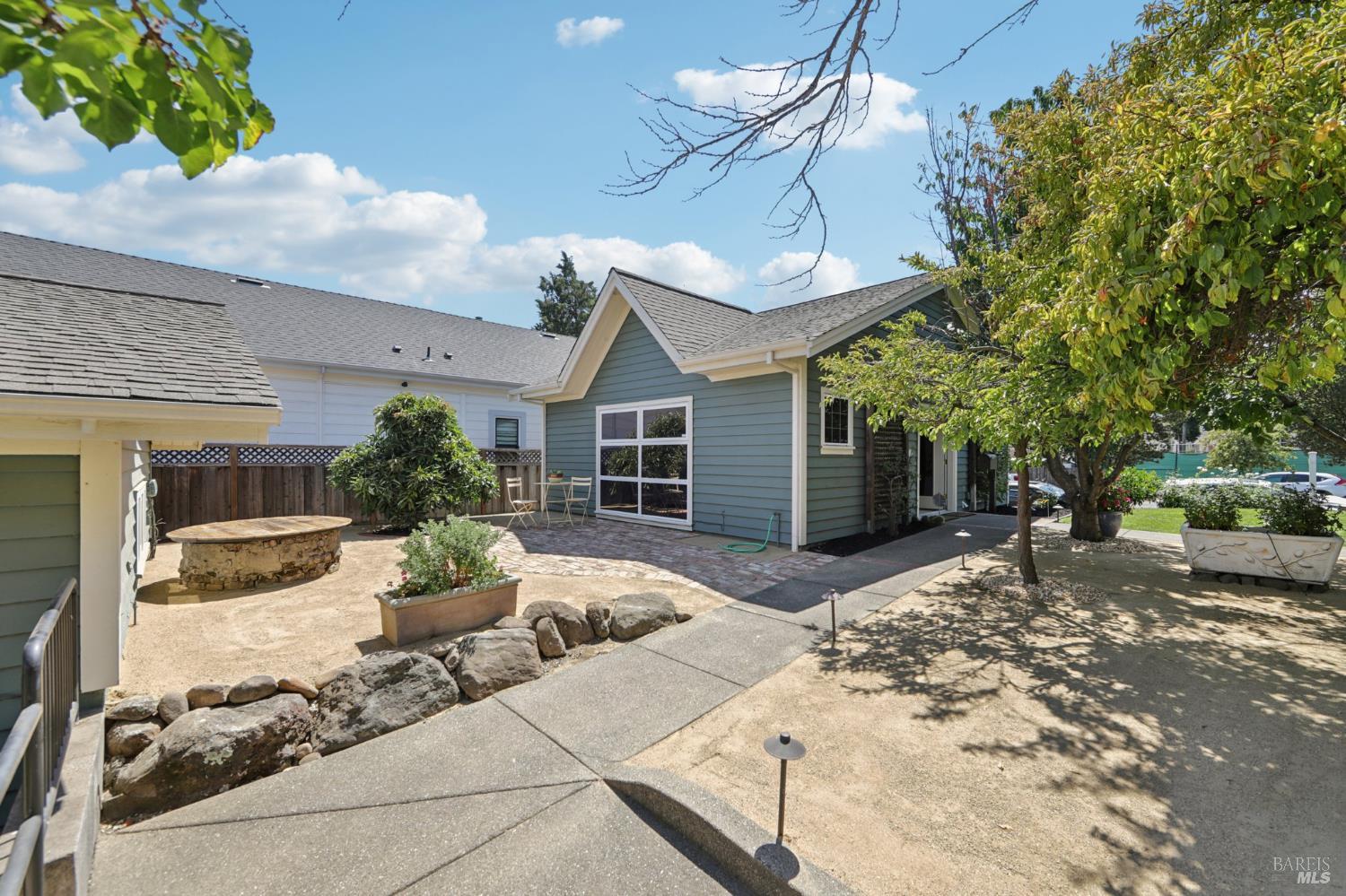Detail Gallery Image 72 of 99 For 161 E D St, Benicia,  CA 94510 - 4 Beds | 3/1 Baths
