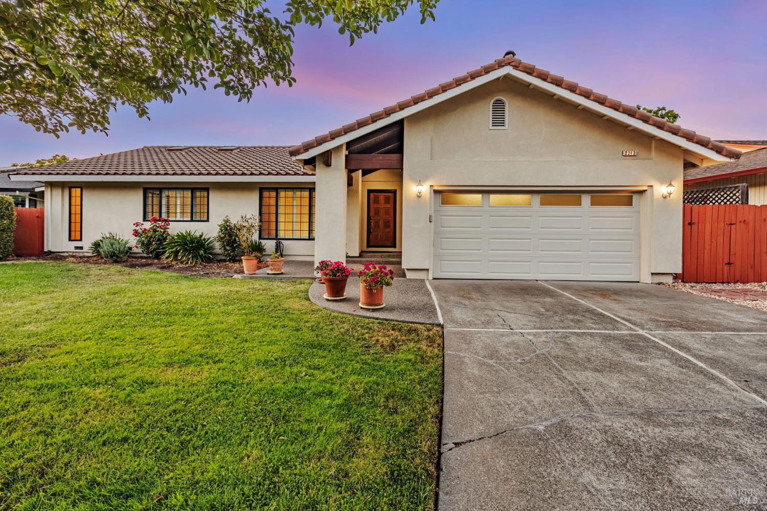 Detail Gallery Image 44 of 45 For 2213 Warwick Dr, Santa Rosa,  CA 95405 - 3 Beds | 2/1 Baths