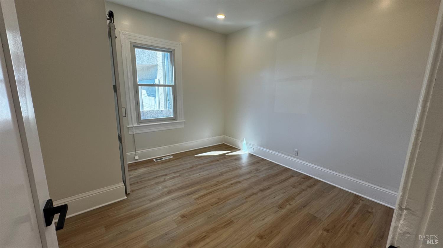 Detail Gallery Image 10 of 19 For 43 11th St, Richmond,  CA 94801 - 3 Beds | 2 Baths