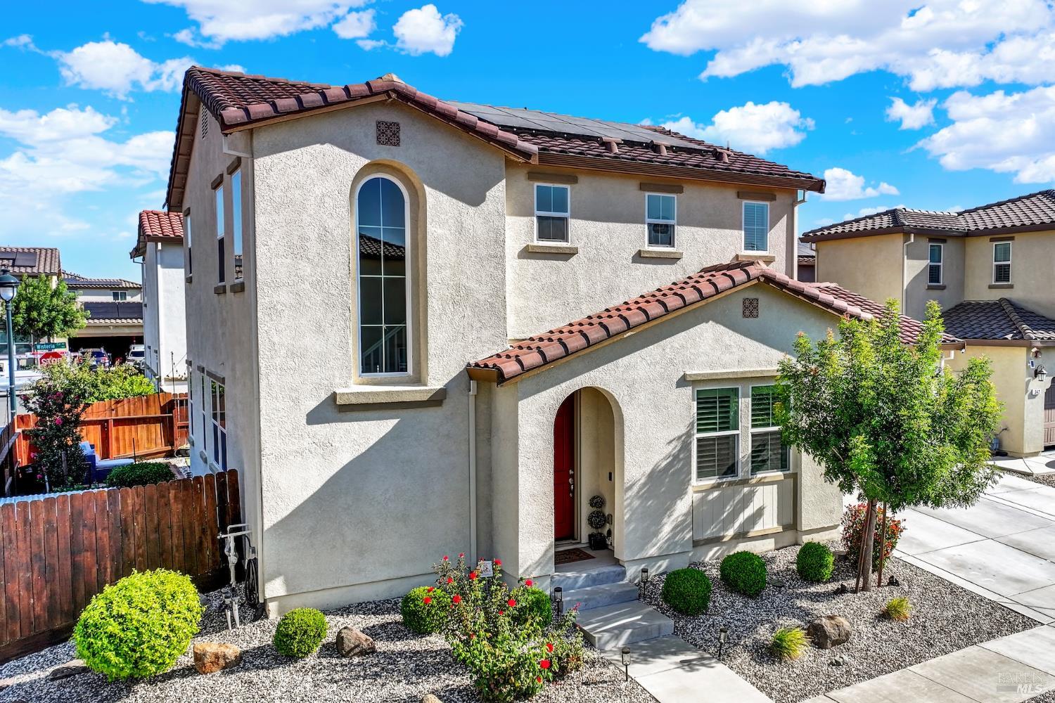 Detail Gallery Image 10 of 67 For 336 Primrose Dr, Vacaville,  CA 95687 - 4 Beds | 3 Baths