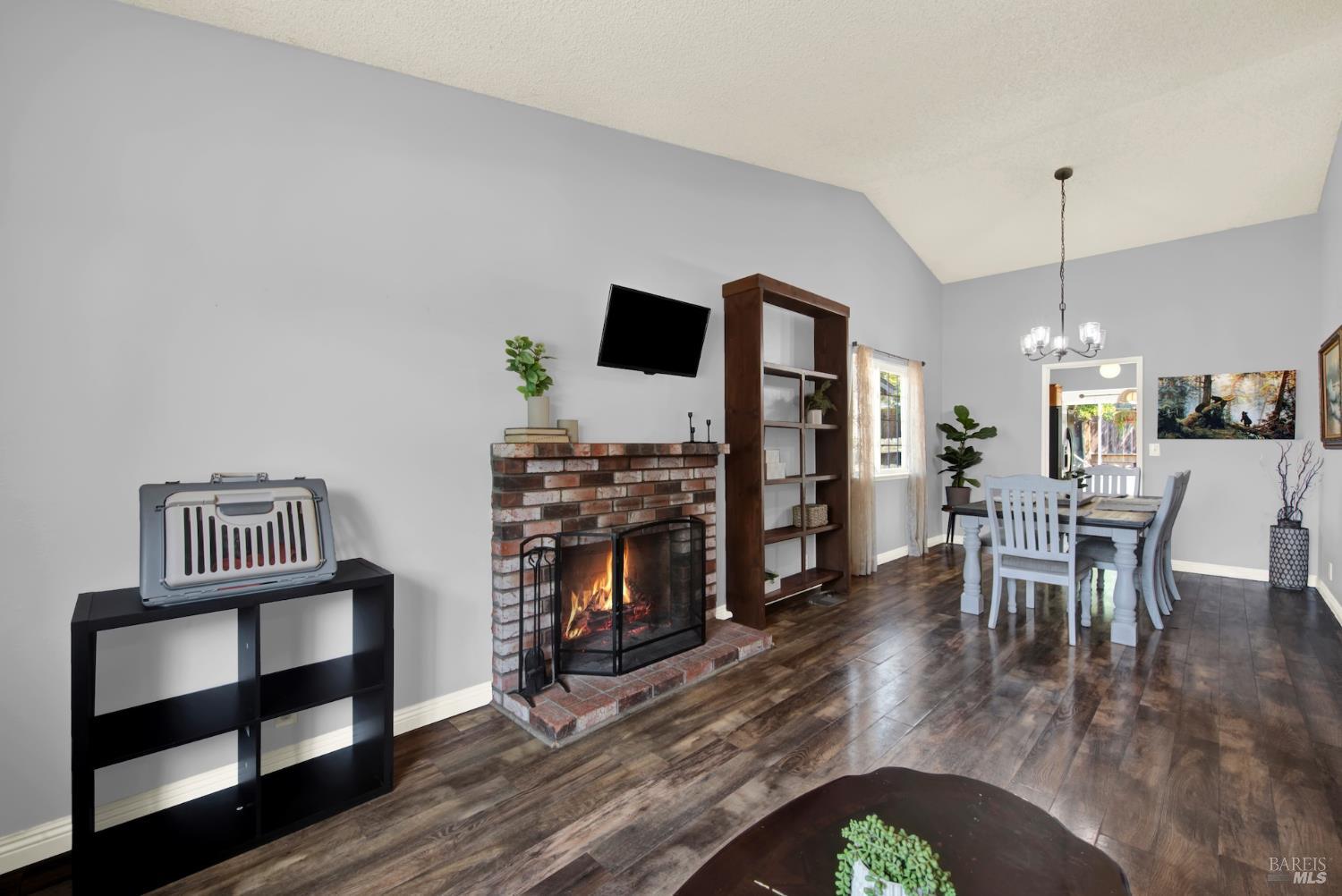 Detail Gallery Image 9 of 50 For 2968 Juniper St, Fairfield,  CA 94533 - 3 Beds | 2 Baths