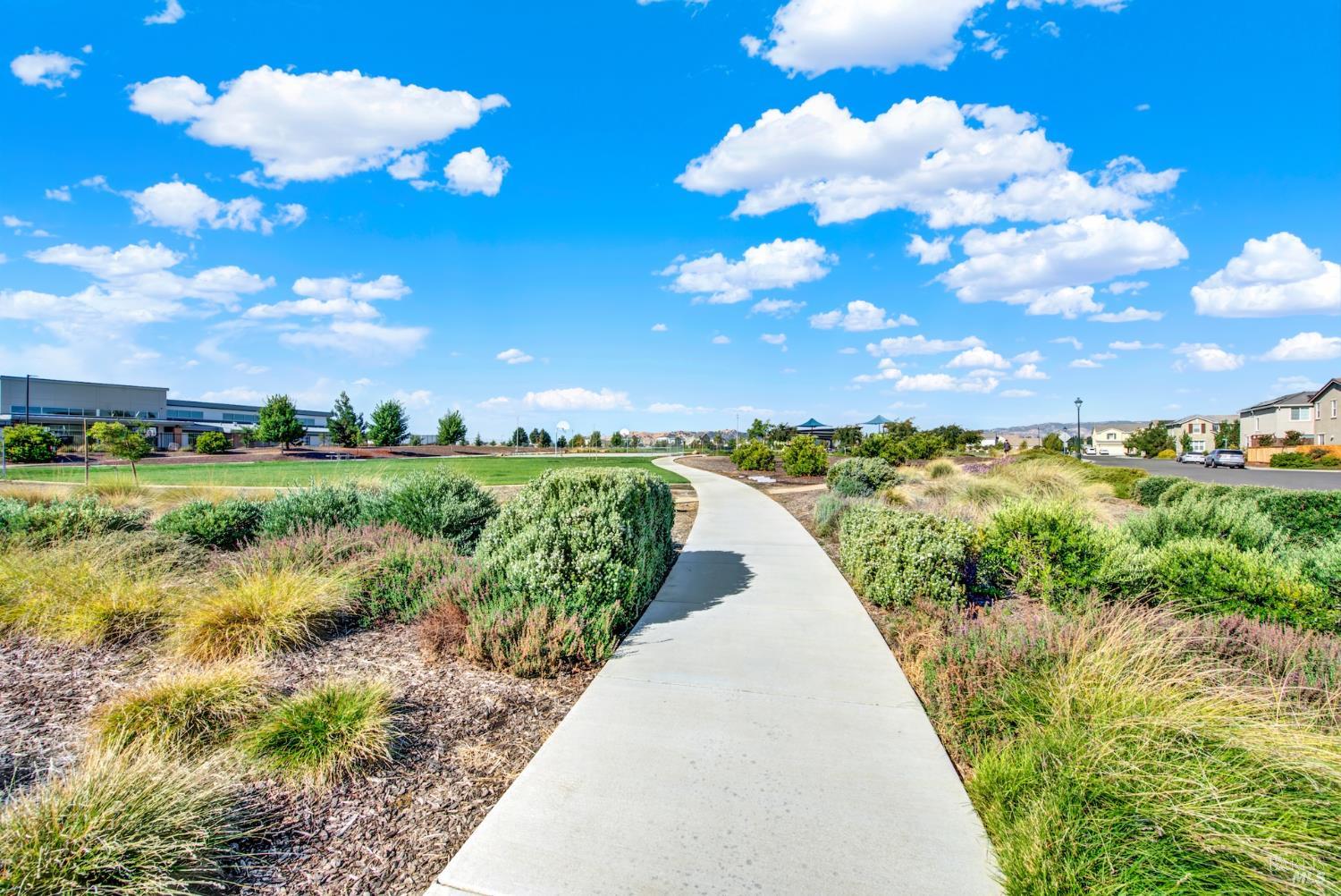 Detail Gallery Image 55 of 67 For 336 Primrose Dr, Vacaville,  CA 95687 - 4 Beds | 3 Baths