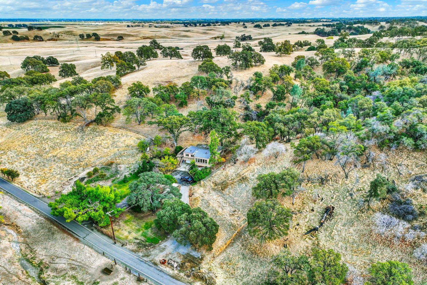 Detail Gallery Image 4 of 99 For 8226 Olive School Ln, Winters,  CA 95694 - 2 Beds | 2 Baths