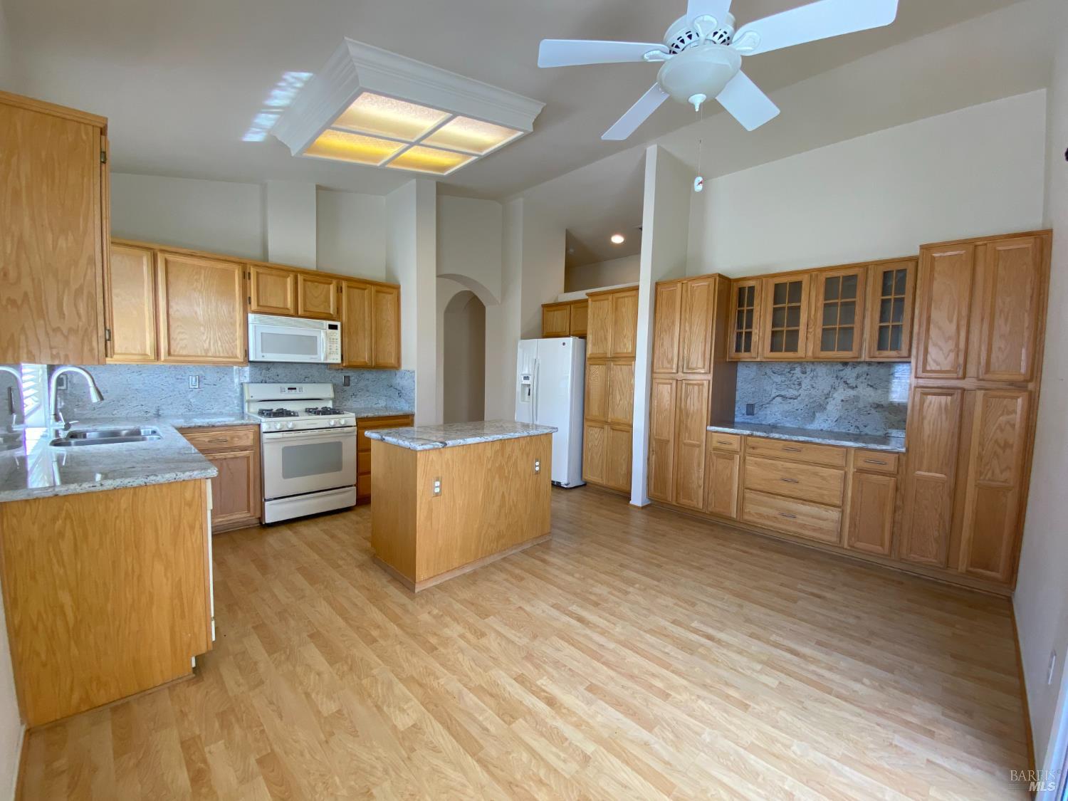 Detail Gallery Image 11 of 57 For 331 Pippin Ct, Vacaville,  CA 95687 - 2 Beds | 2 Baths
