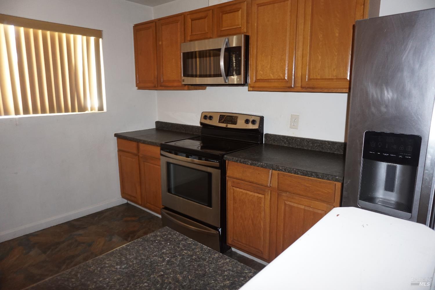 Detail Gallery Image 9 of 23 For 170 Harvard Ave, Vallejo,  CA 94589 - 4 Beds | 2 Baths