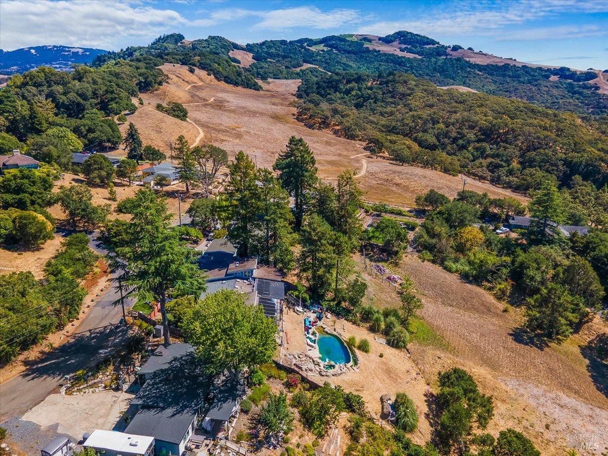 Detail Gallery Image 46 of 52 For 4331 Panorama Dr, Santa Rosa,  CA 95404 - 6 Beds | 3 Baths