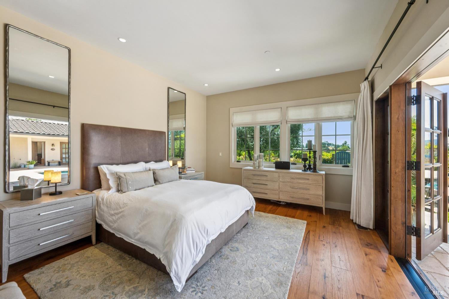 Detail Gallery Image 34 of 46 For 1057 Red Tail Rd, Healdsburg,  CA 95448 - 2 Beds | 3/1 Baths