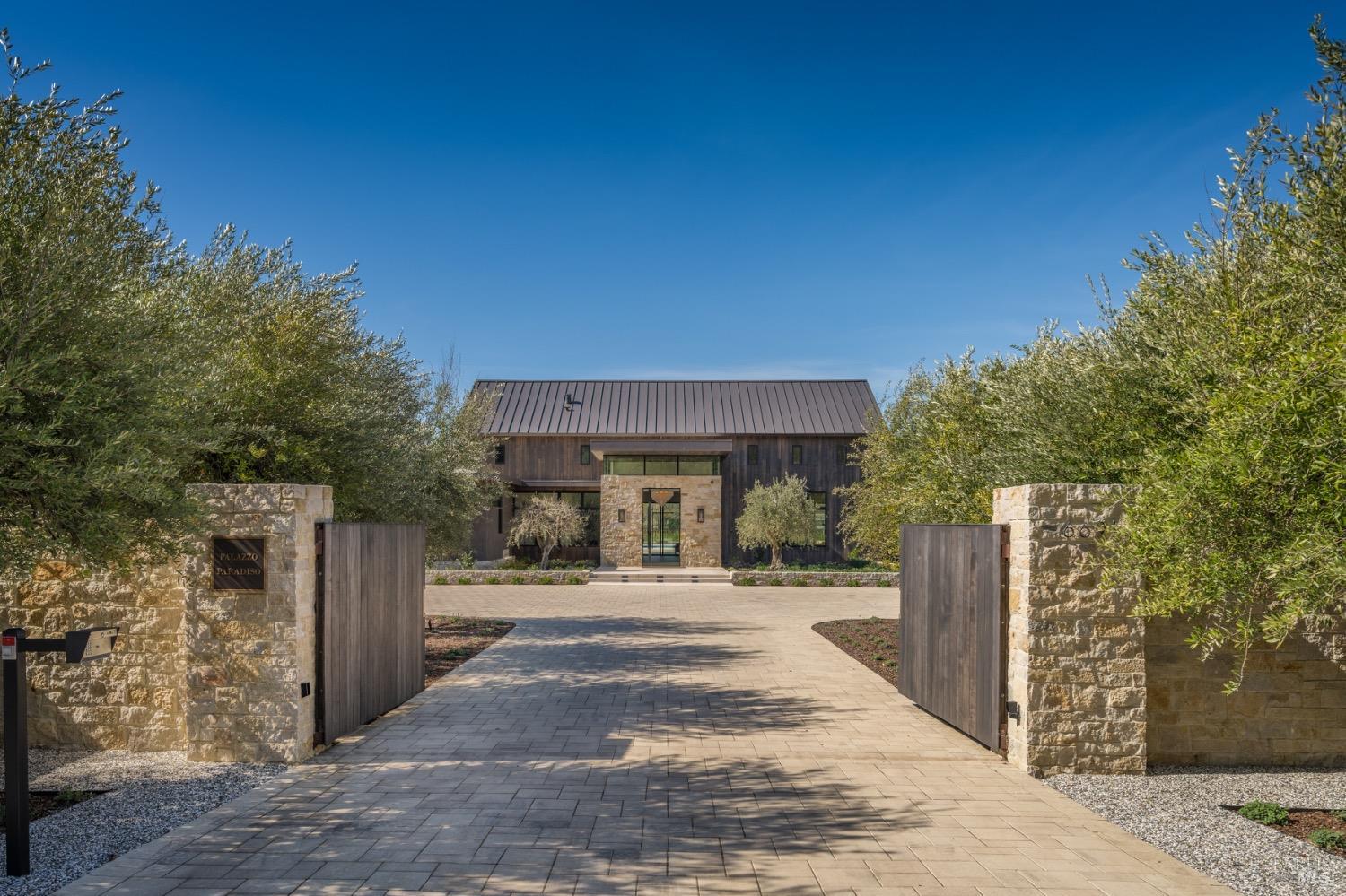 Detail Gallery Image 3 of 71 For 6691 Finnell Rd, Yountville,  CA 94599 - 6 Beds | 7/2 Baths