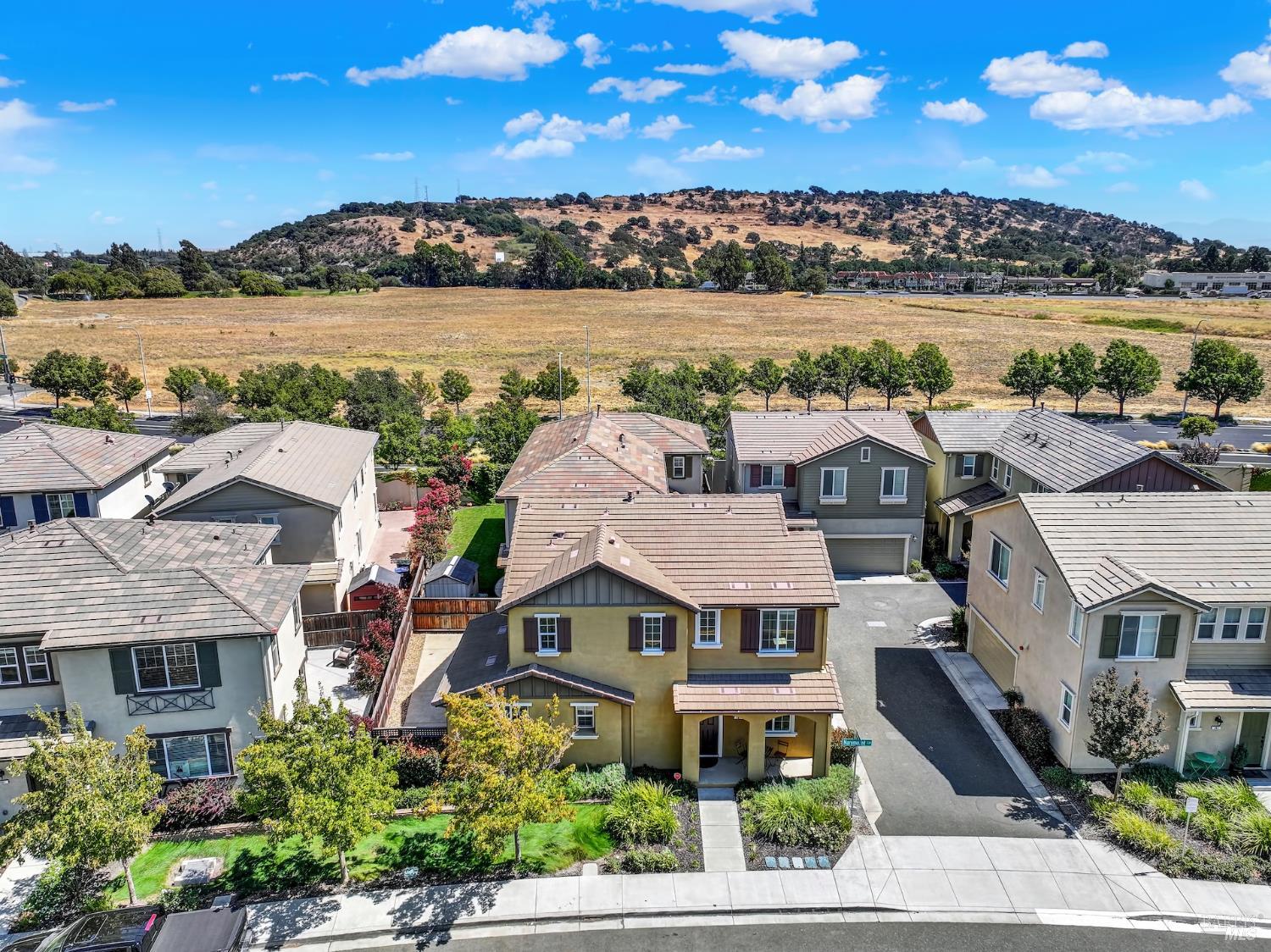 Detail Gallery Image 3 of 71 For 399 Allegany Ct, Fairfield,  CA 94534 - 3 Beds | 2/1 Baths