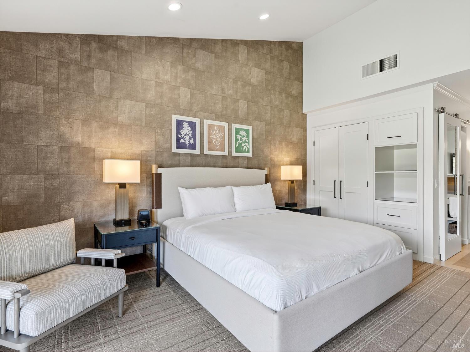 Detail Gallery Image 15 of 23 For 693 Cottage Dr, Napa,  CA 94558 - 2 Beds | 2 Baths
