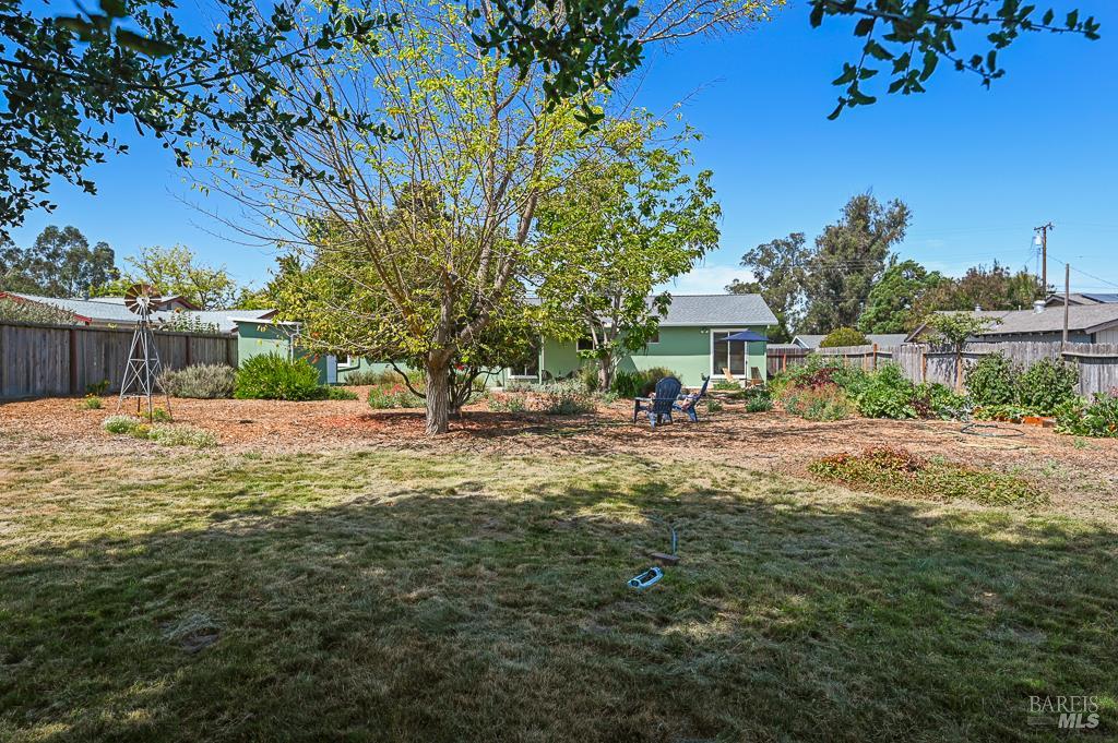 Detail Gallery Image 27 of 34 For 5227 Wendell Ln, Sebastopol,  CA 95472 - 3 Beds | 1 Baths