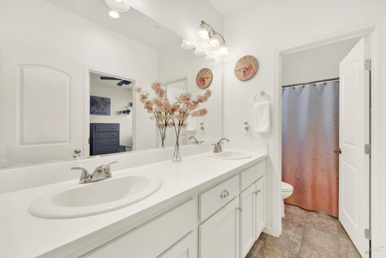 Detail Gallery Image 30 of 67 For 336 Primrose Dr, Vacaville,  CA 95687 - 4 Beds | 3 Baths