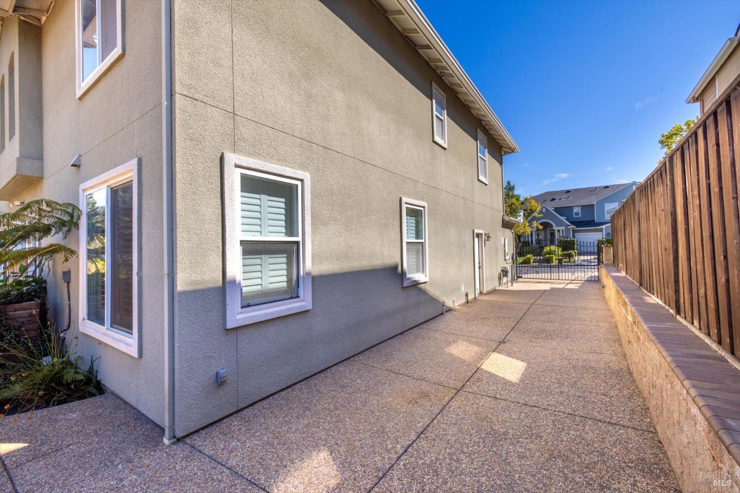 Detail Gallery Image 54 of 78 For 425 Arguello Dr, Benicia,  CA 94510 - 4 Beds | 2/1 Baths