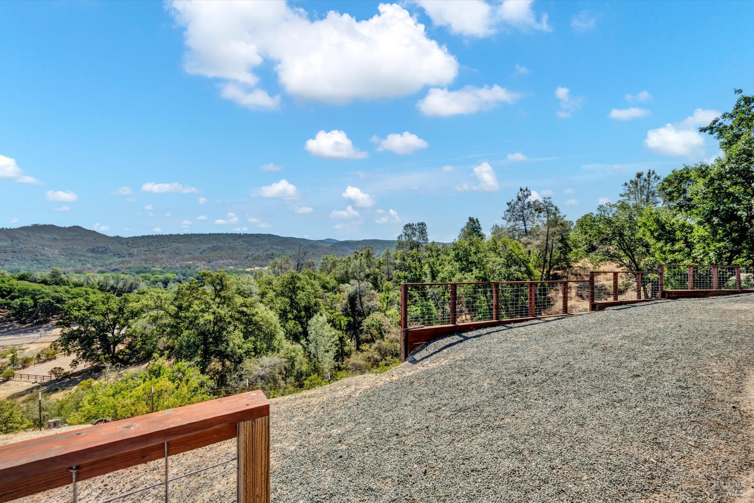 Detail Gallery Image 28 of 54 For 10225 Kelsey Creek Dr, Kelseyville,  CA 95451 - 3 Beds | 3 Baths