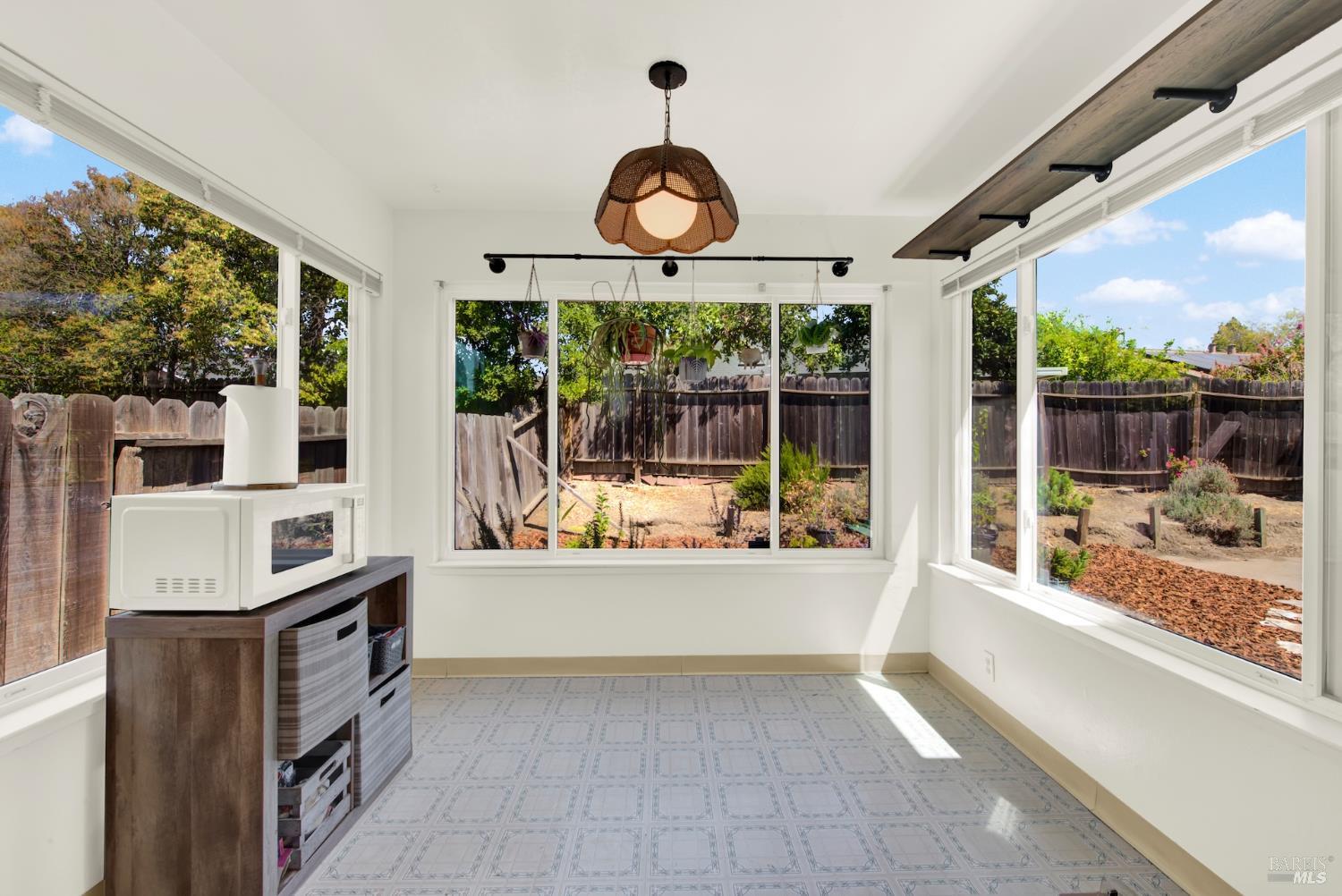 Detail Gallery Image 23 of 50 For 2968 Juniper St, Fairfield,  CA 94533 - 3 Beds | 2 Baths