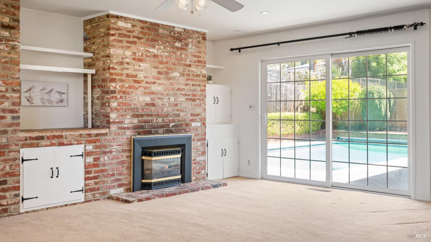 Detail Gallery Image 11 of 44 For 120 Meriam Dr, San Rafael,  CA 94903 - 3 Beds | 2/1 Baths