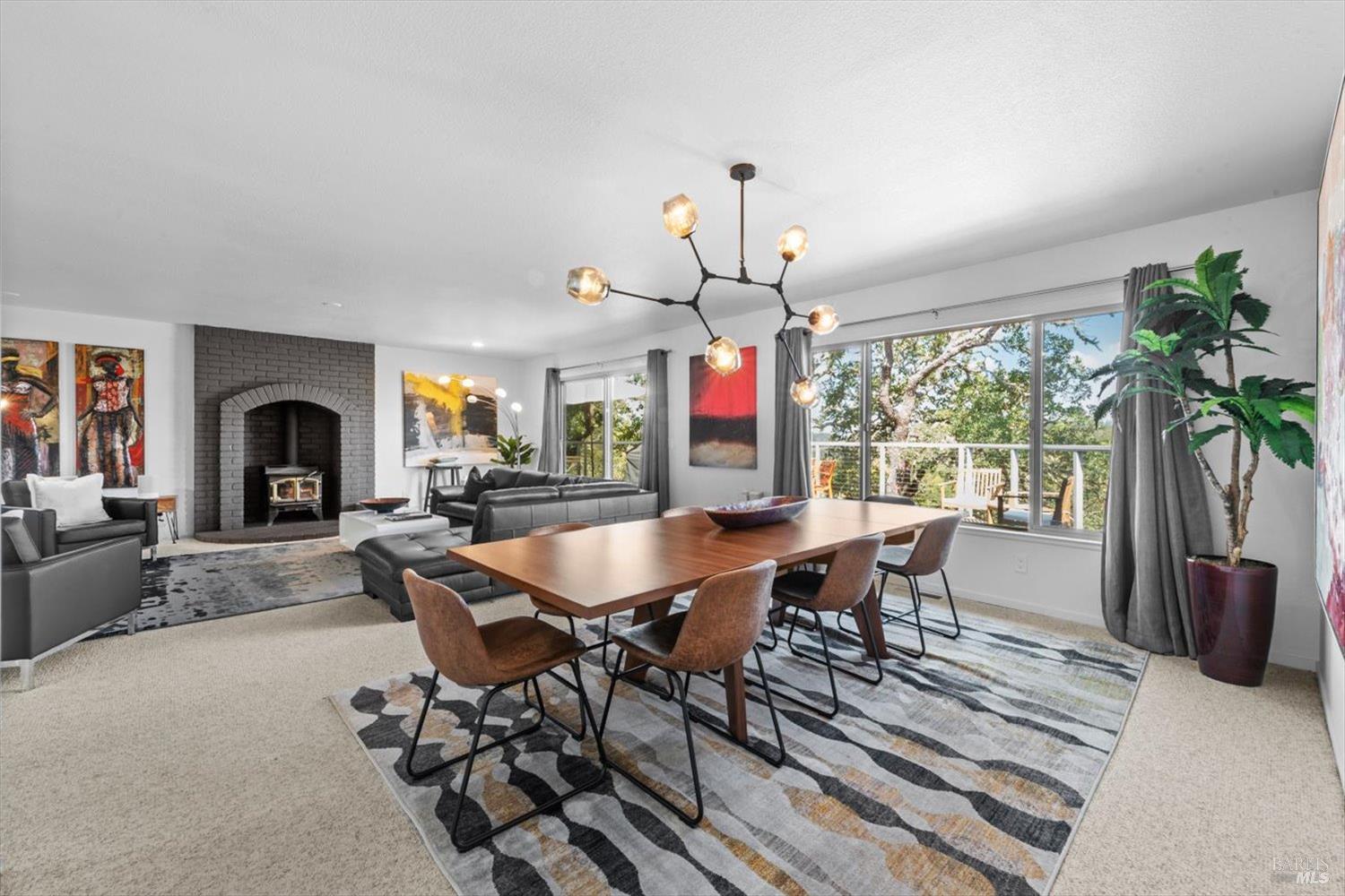 Detail Gallery Image 9 of 31 For 5860 Sharp Rd, Calistoga,  CA 94515 - 4 Beds | 4 Baths