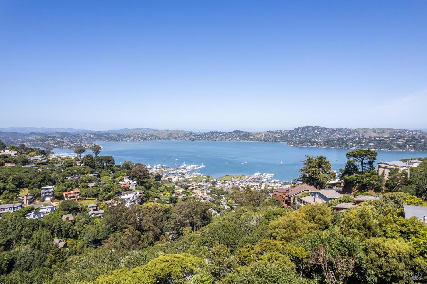 Detail Gallery Image 21 of 72 For 260 Spencer Ave, Sausalito,  CA 94965 - 5 Beds | 5 Baths