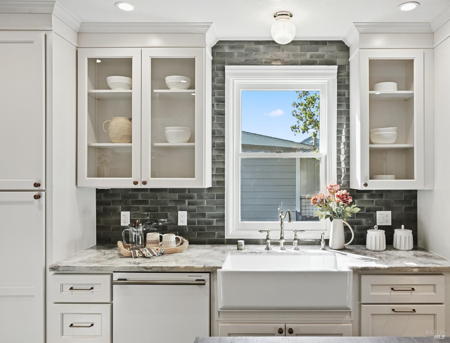 Detail Gallery Image 22 of 66 For 15 8th St, Petaluma,  CA 94952 - 3 Beds | 2/1 Baths