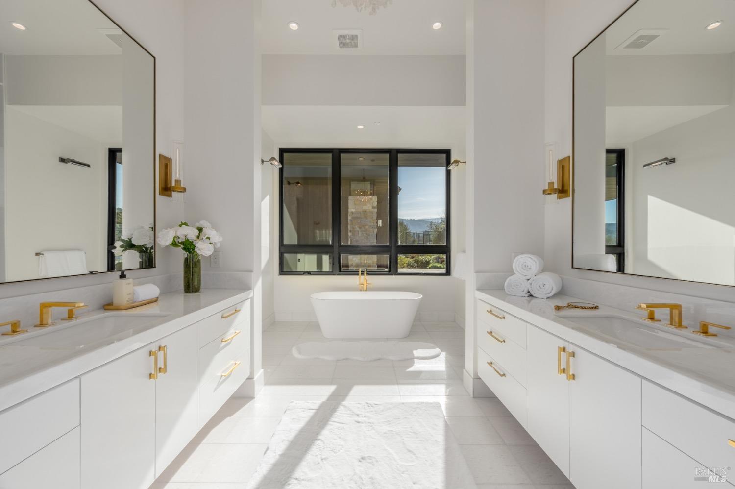 Detail Gallery Image 33 of 71 For 6691 Finnell Rd, Yountville,  CA 94599 - 6 Beds | 7/2 Baths