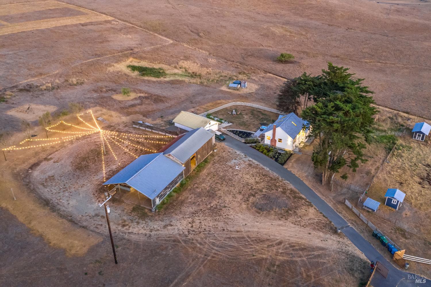 Detail Gallery Image 75 of 79 For 3150 Pepper Rd, Petaluma,  CA 94952 - 3 Beds | 3 Baths