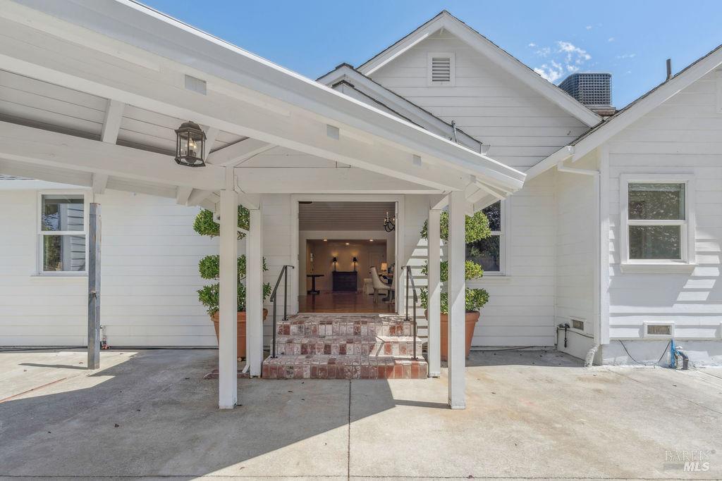 Detail Gallery Image 54 of 73 For 15119 Grove St, Healdsburg,  CA 95448 - 3 Beds | 4/1 Baths