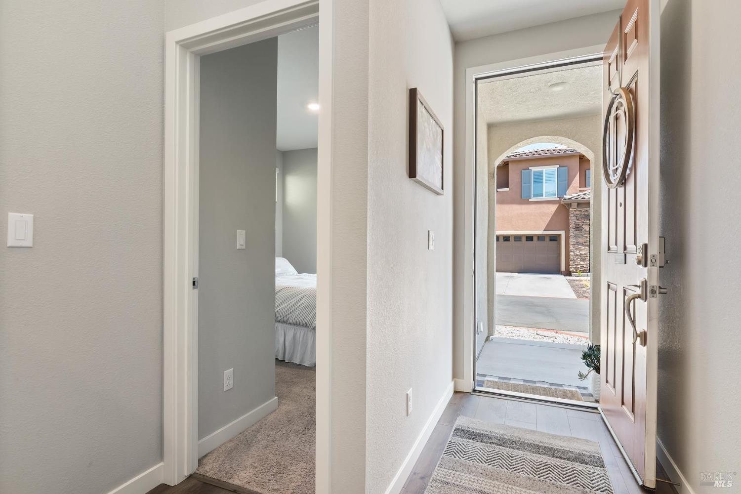 Detail Gallery Image 3 of 28 For 1090 Davidson Ct, Dixon,  CA 95620 - 4 Beds | 3 Baths