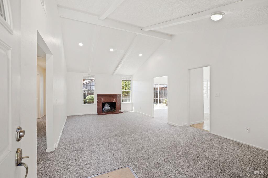 Detail Gallery Image 4 of 50 For 121 Yankee Jim Ct, Vallejo,  CA 94589 - 3 Beds | 2 Baths