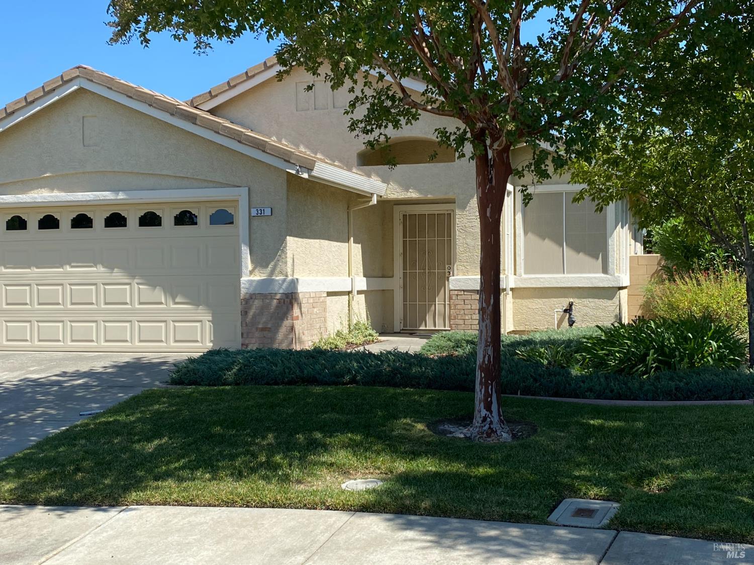 Detail Gallery Image 2 of 57 For 331 Pippin Ct, Vacaville,  CA 95687 - 2 Beds | 2 Baths