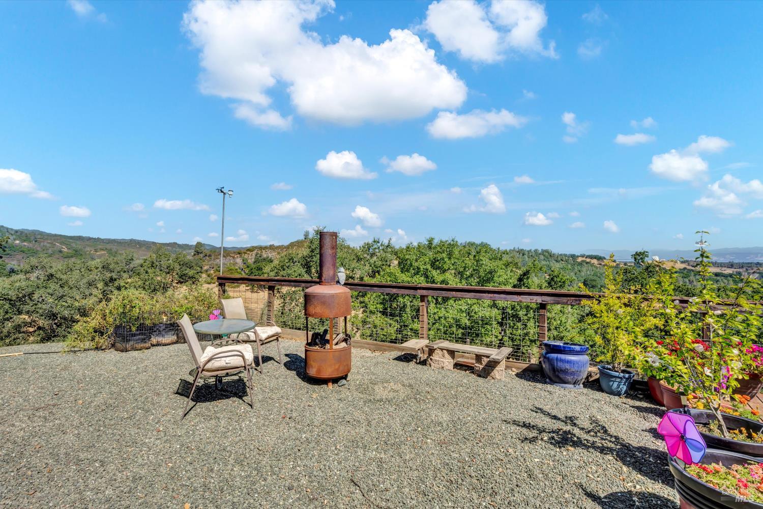 Detail Gallery Image 26 of 54 For 10225 Kelsey Creek Dr, Kelseyville,  CA 95451 - 3 Beds | 3 Baths