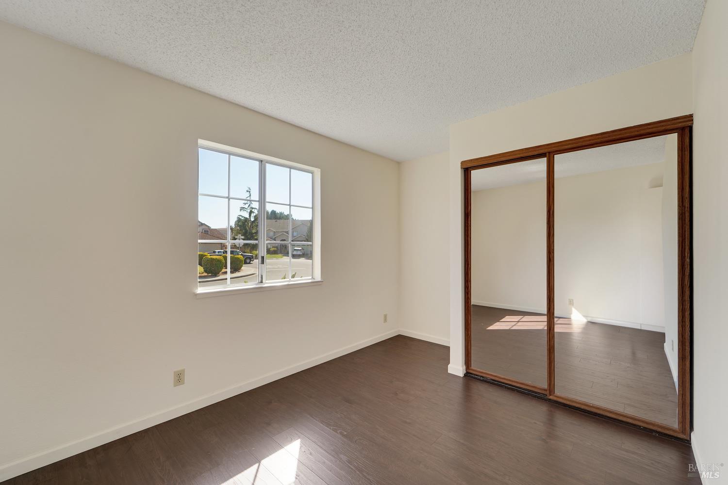 Detail Gallery Image 20 of 61 For 789 Barton Way, Benicia,  CA 94510 - 3 Beds | 2 Baths