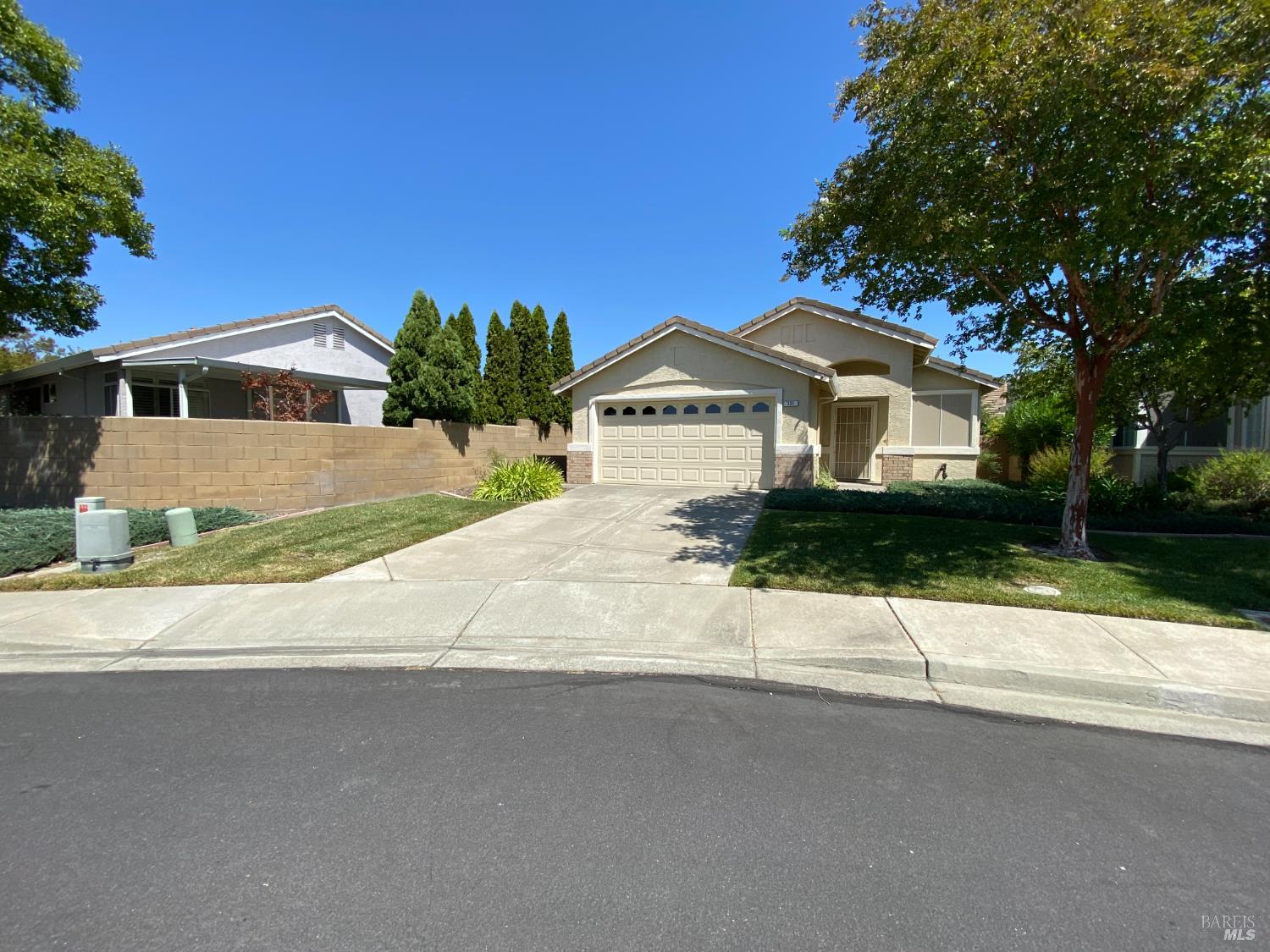Detail Gallery Image 3 of 57 For 331 Pippin Ct, Vacaville,  CA 95687 - 2 Beds | 2 Baths