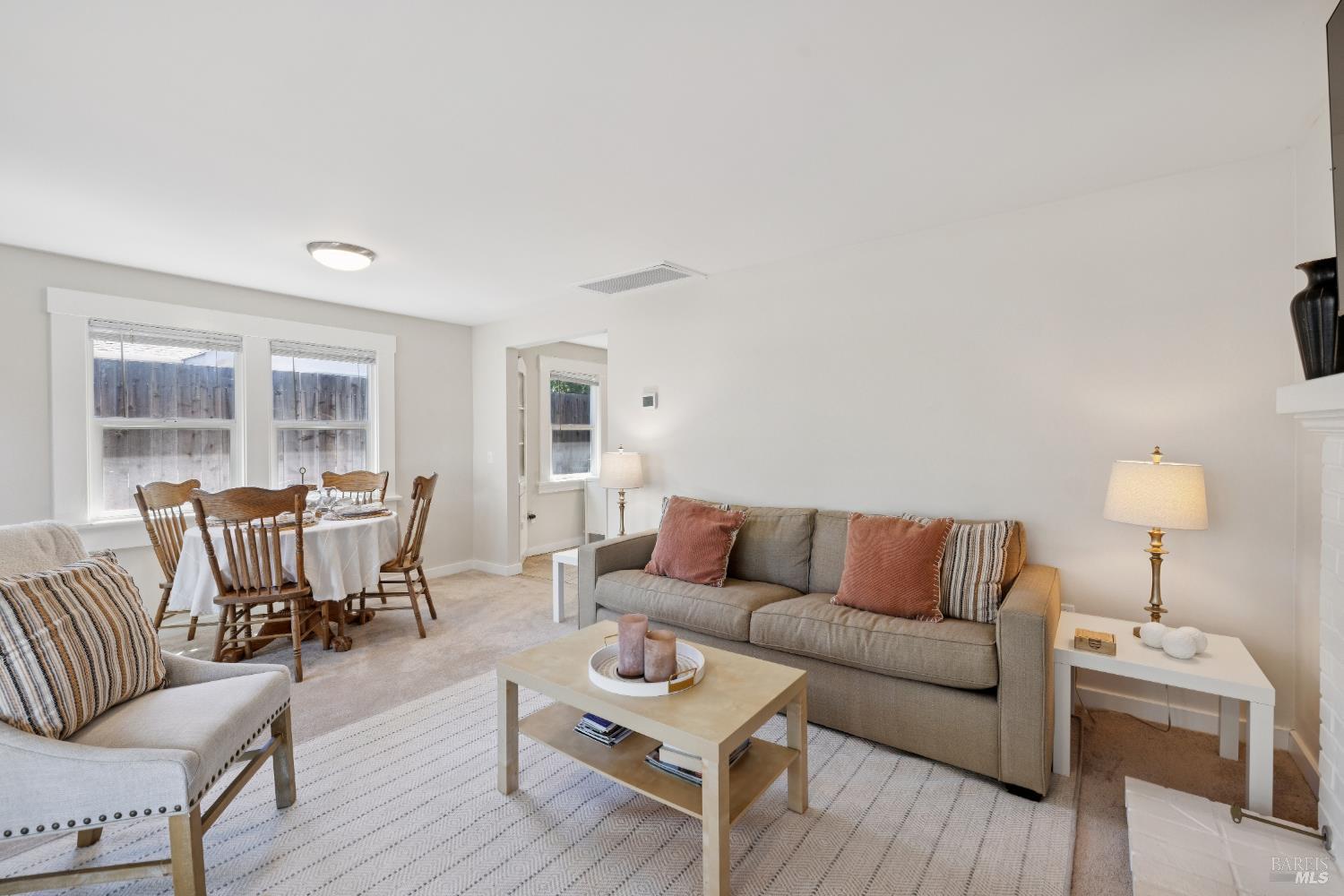 Detail Gallery Image 8 of 29 For 609 Brown St, Santa Rosa,  CA 95404 - 2 Beds | 1 Baths