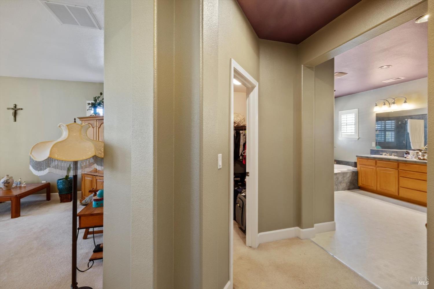 Detail Gallery Image 31 of 78 For 425 Arguello Dr, Benicia,  CA 94510 - 4 Beds | 2/1 Baths