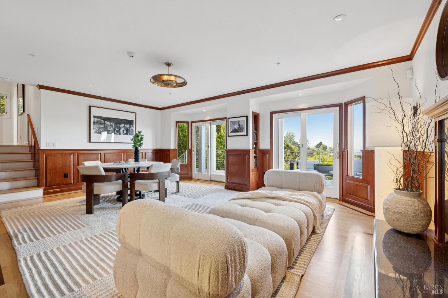 Detail Gallery Image 34 of 72 For 260 Spencer Ave, Sausalito,  CA 94965 - 5 Beds | 5 Baths