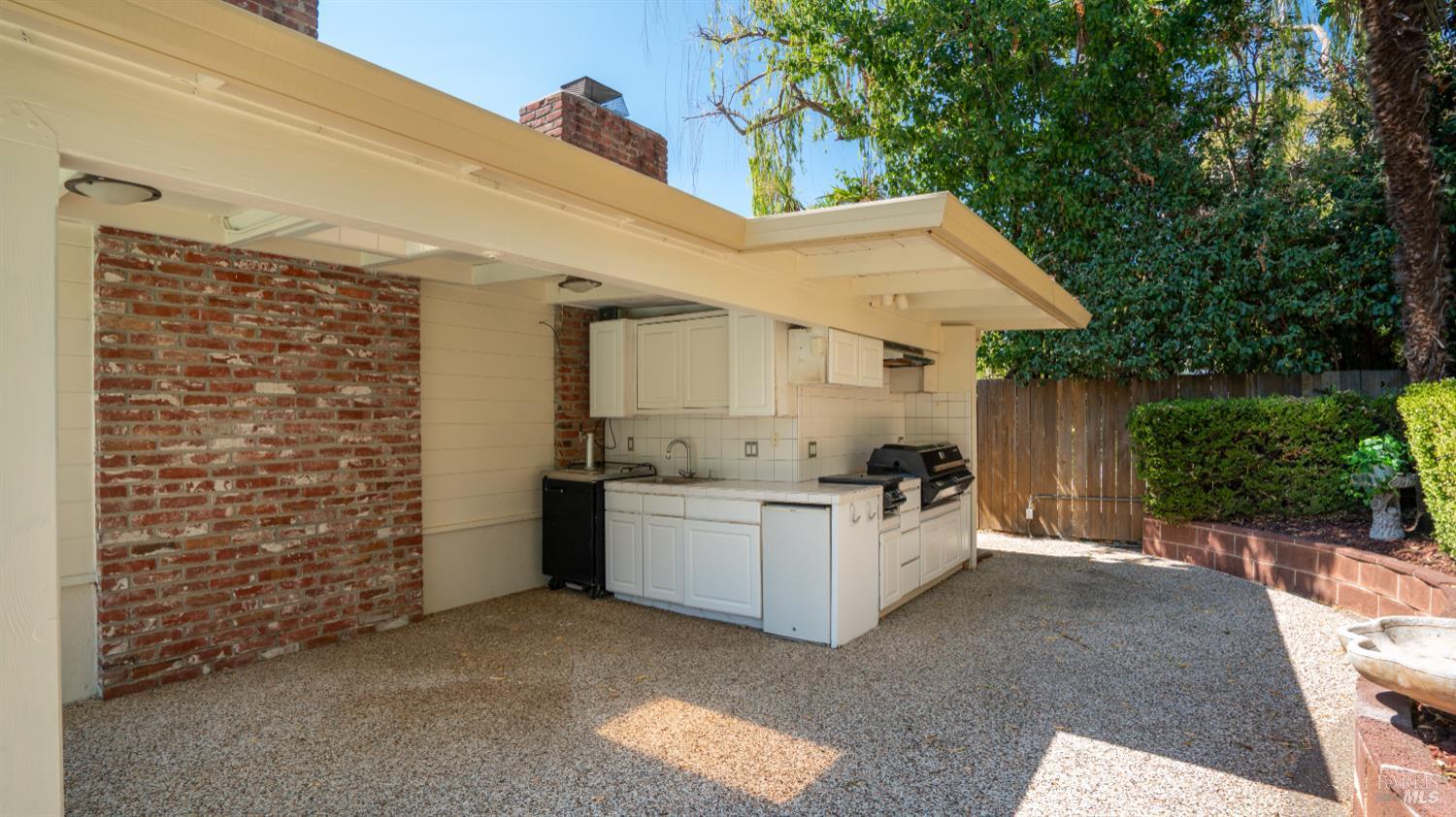 Detail Gallery Image 32 of 44 For 120 Meriam Dr, San Rafael,  CA 94903 - 3 Beds | 2/1 Baths