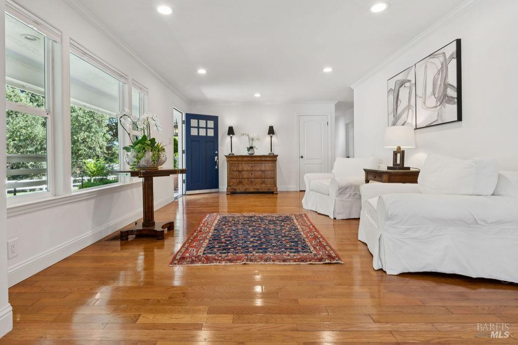 Detail Gallery Image 18 of 73 For 15119 Grove St, Healdsburg,  CA 95448 - 3 Beds | 4/1 Baths