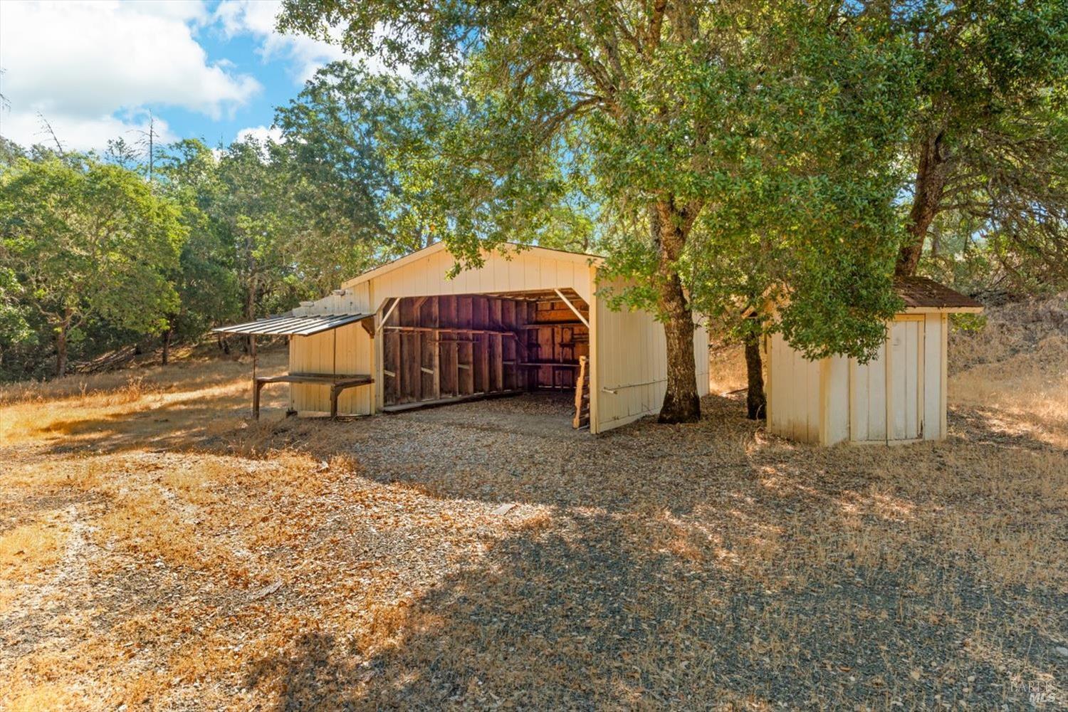 Detail Gallery Image 28 of 31 For 5860 Sharp Rd, Calistoga,  CA 94515 - 4 Beds | 4 Baths