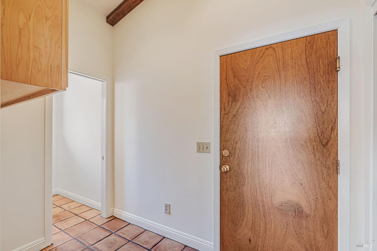 Detail Gallery Image 12 of 45 For 2213 Warwick Dr, Santa Rosa,  CA 95405 - 3 Beds | 2/1 Baths