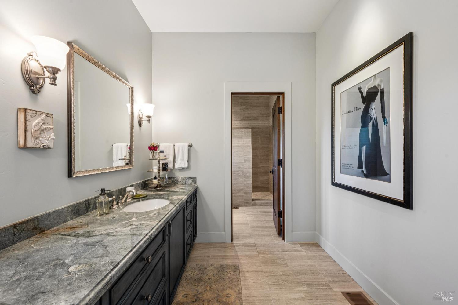 Detail Gallery Image 38 of 46 For 1057 Red Tail Rd, Healdsburg,  CA 95448 - 2 Beds | 3/1 Baths
