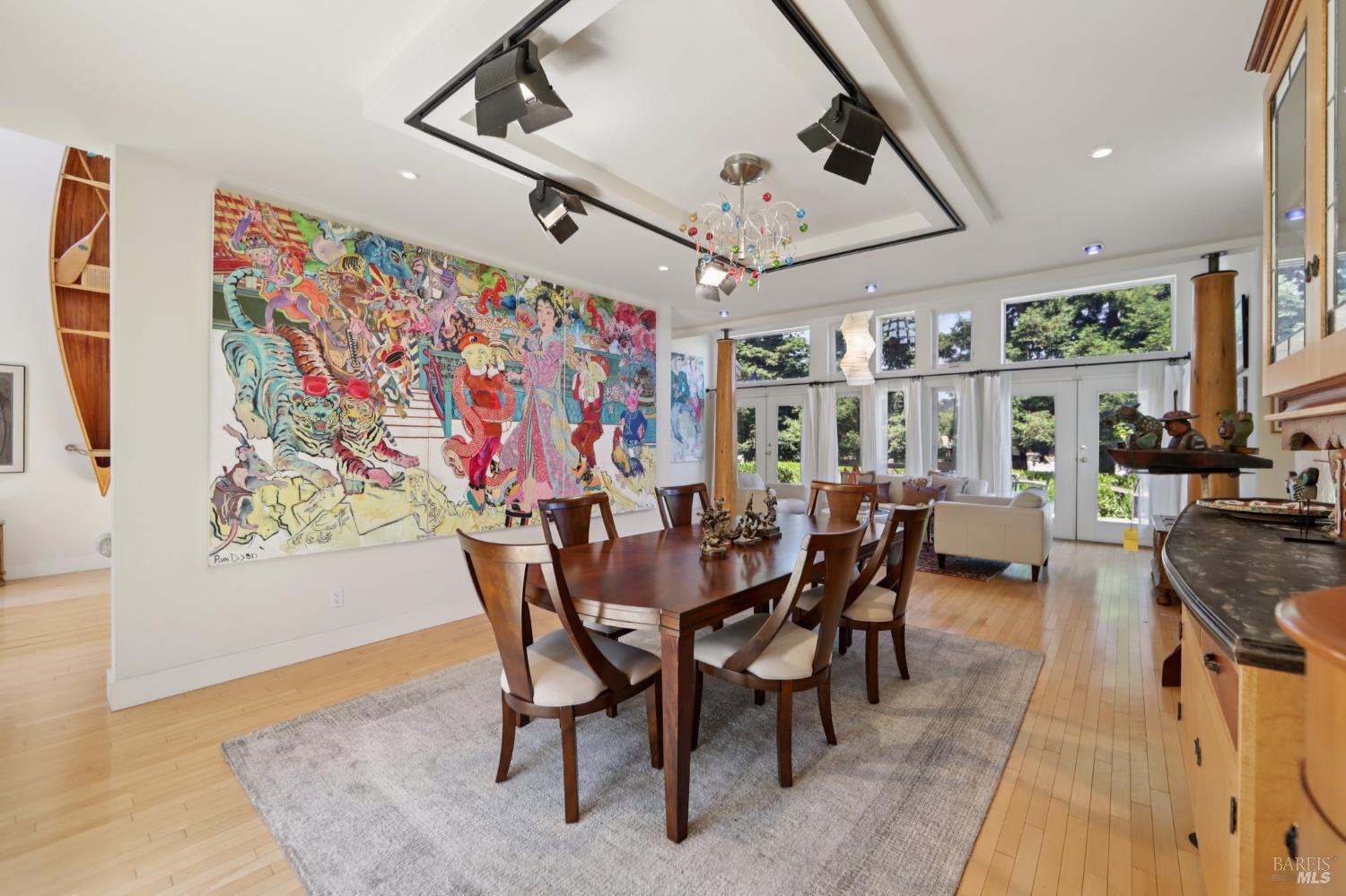 Detail Gallery Image 15 of 99 For 161 E D St, Benicia,  CA 94510 - 4 Beds | 3/1 Baths