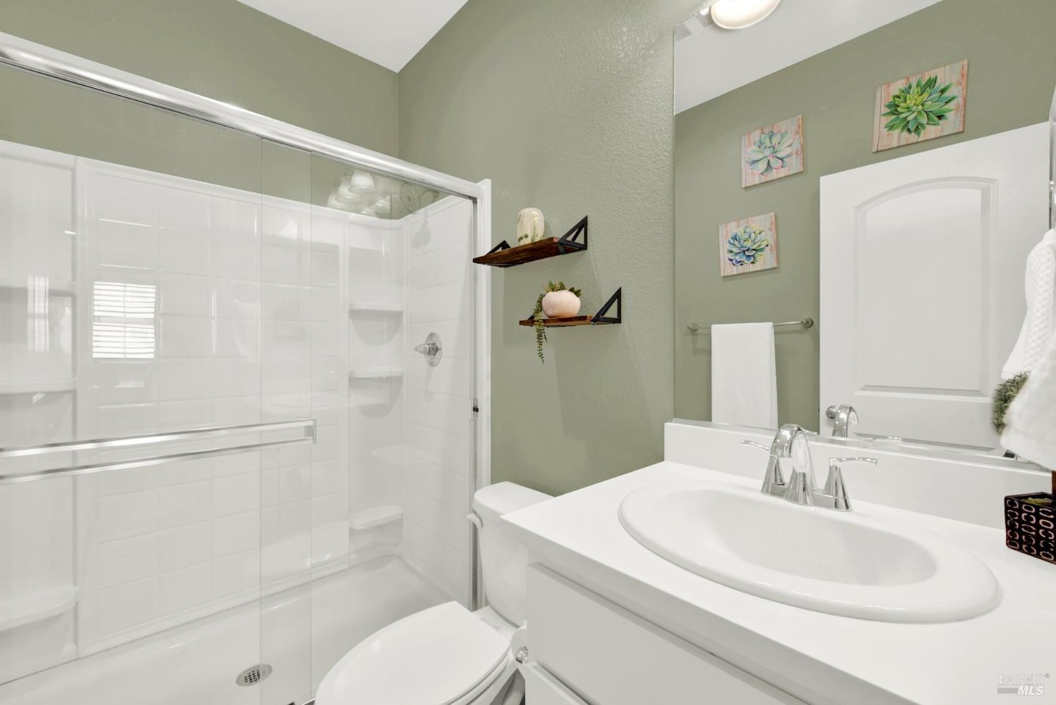 Detail Gallery Image 26 of 67 For 336 Primrose Dr, Vacaville,  CA 95687 - 4 Beds | 3 Baths