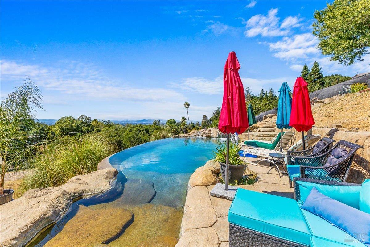 Detail Gallery Image 36 of 52 For 4331 Panorama Dr, Santa Rosa,  CA 95404 - 6 Beds | 3 Baths