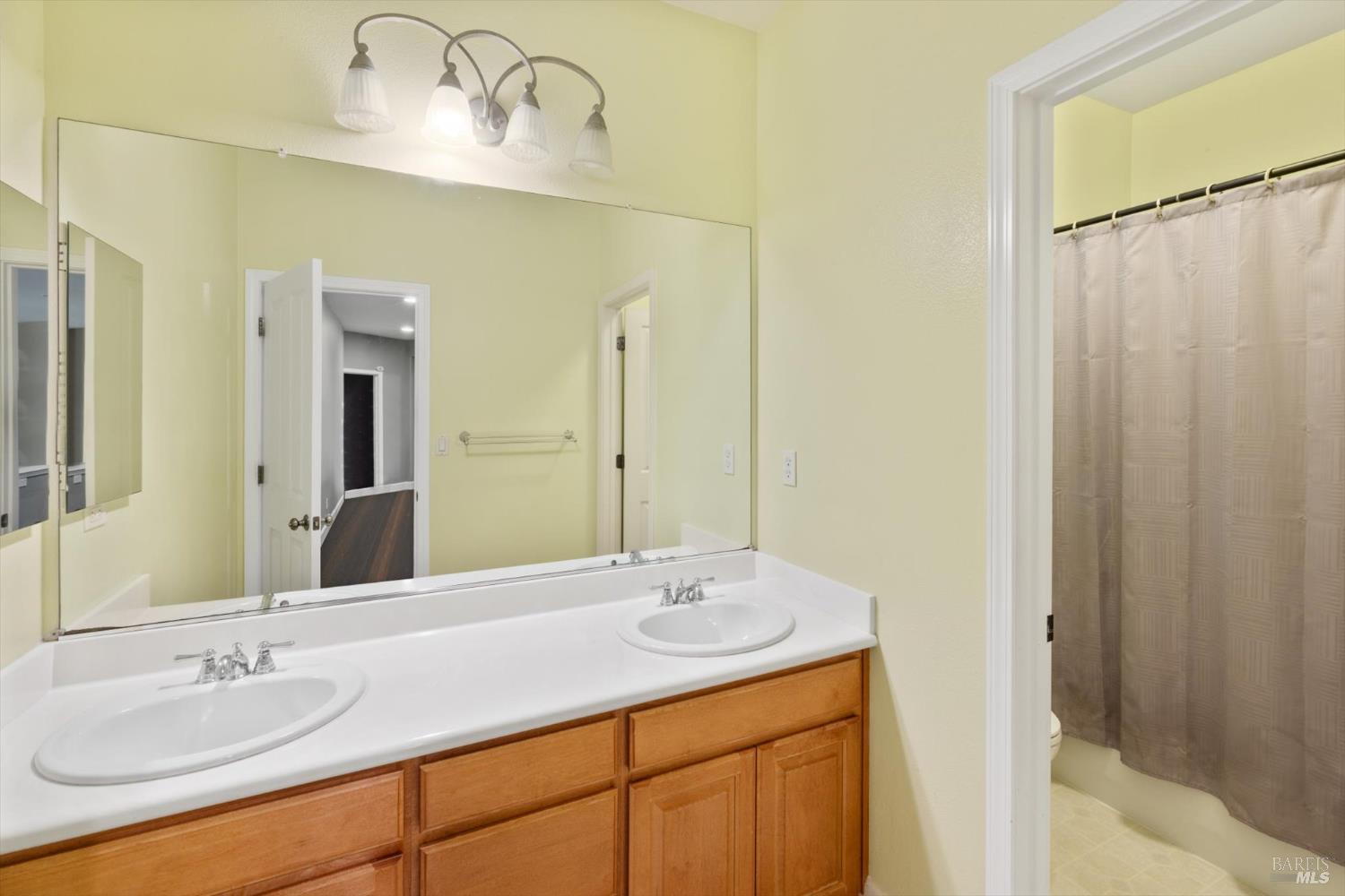 Detail Gallery Image 38 of 78 For 425 Arguello Dr, Benicia,  CA 94510 - 4 Beds | 2/1 Baths