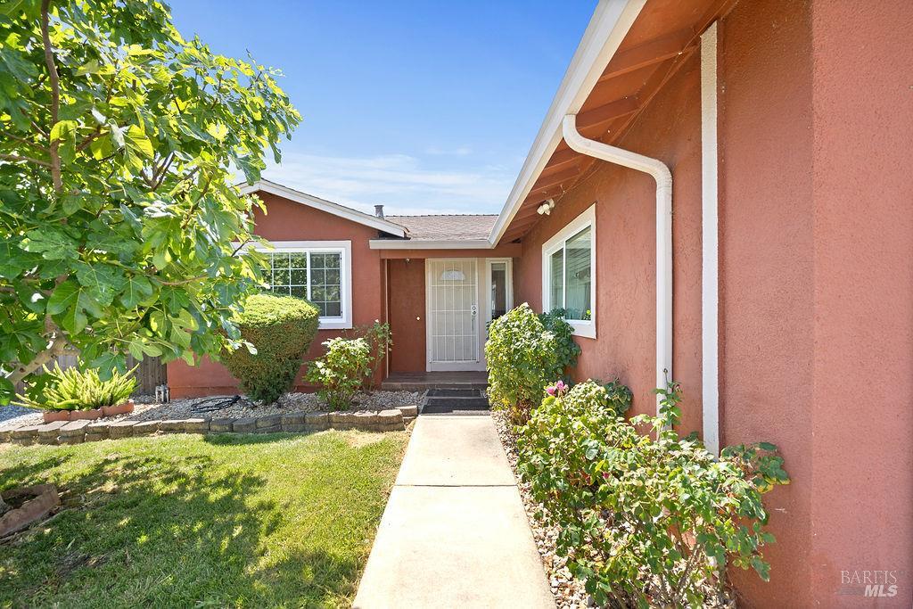Detail Gallery Image 3 of 50 For 121 Yankee Jim Ct, Vallejo,  CA 94589 - 3 Beds | 2 Baths